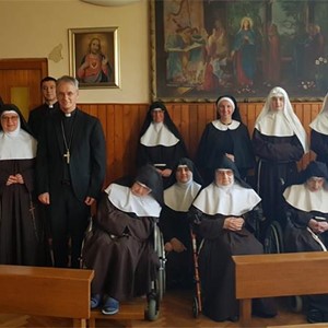 Nadbiskup Kutleša posjetio sestre klarise